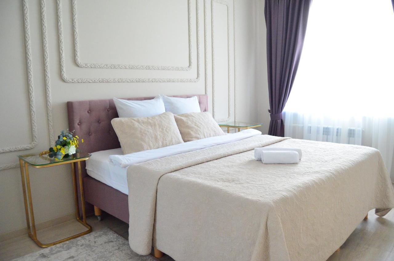 Golden Park Hotel Pavlodar Esterno foto