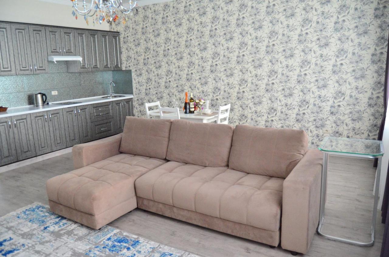 Golden Park Hotel Pavlodar Esterno foto