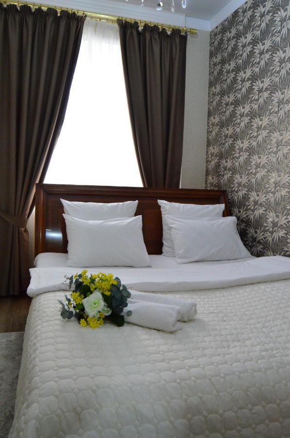 Golden Park Hotel Pavlodar Esterno foto