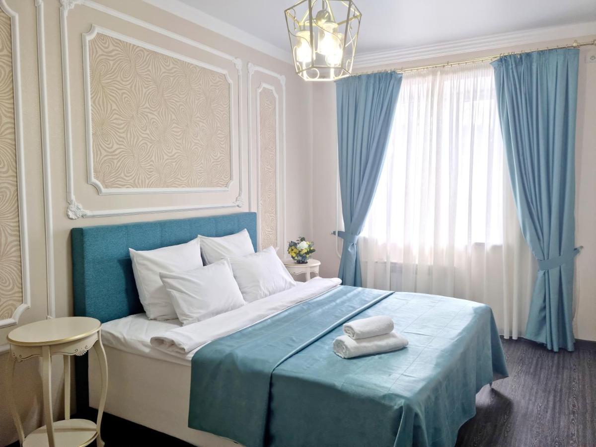 Golden Park Hotel Pavlodar Esterno foto